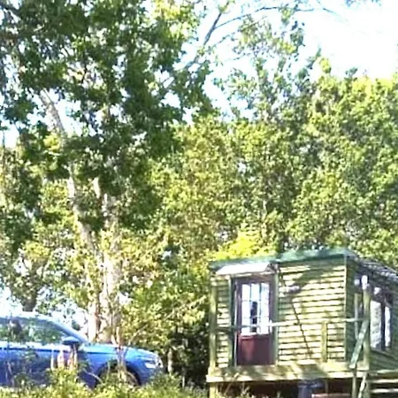 Peaceful Ensuite Lakeside Cabin 'Tench' Hadlow Down Extérieur photo