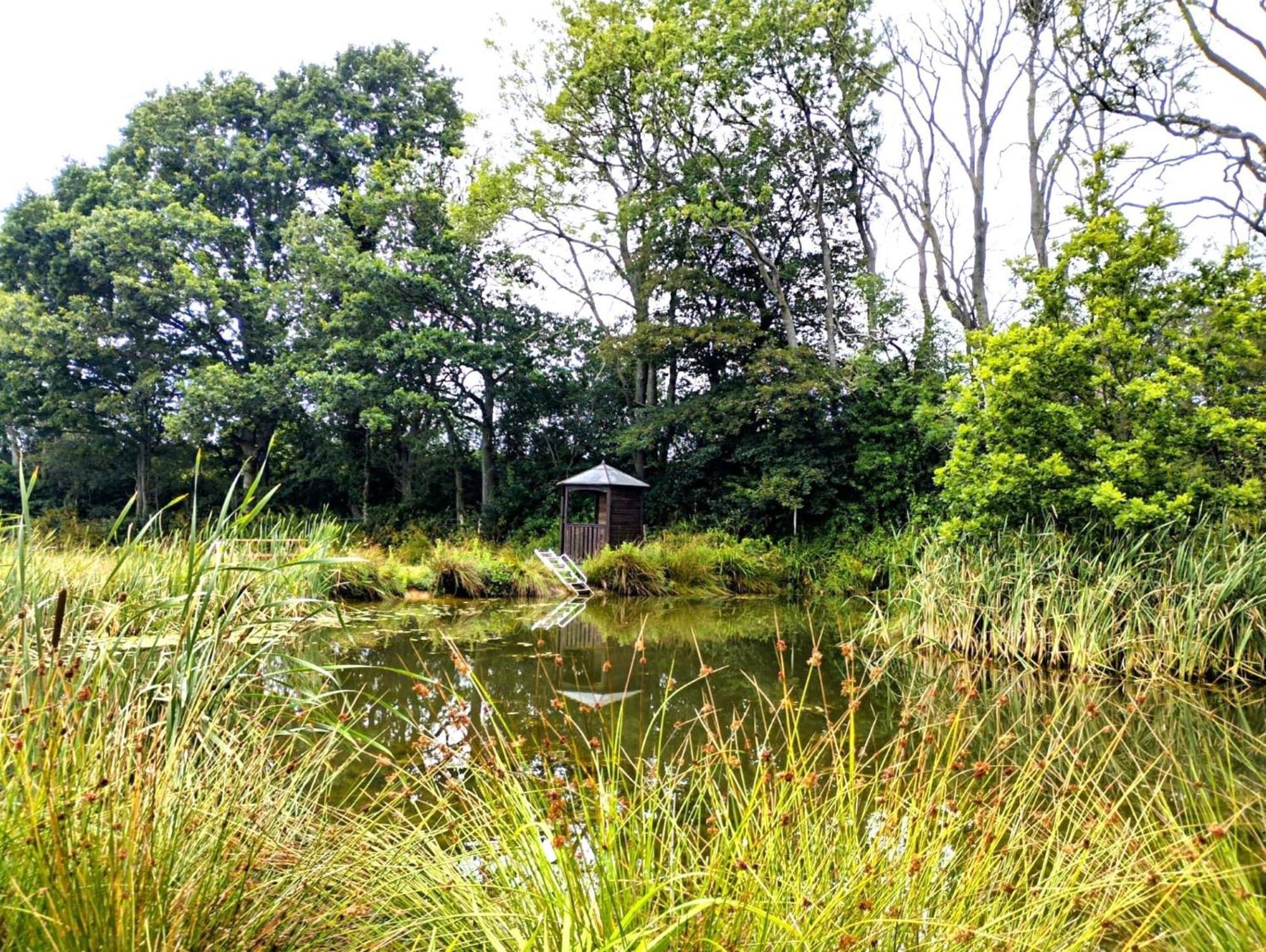 Holiday home Peaceful Ensuite Lakeside 'tench' *