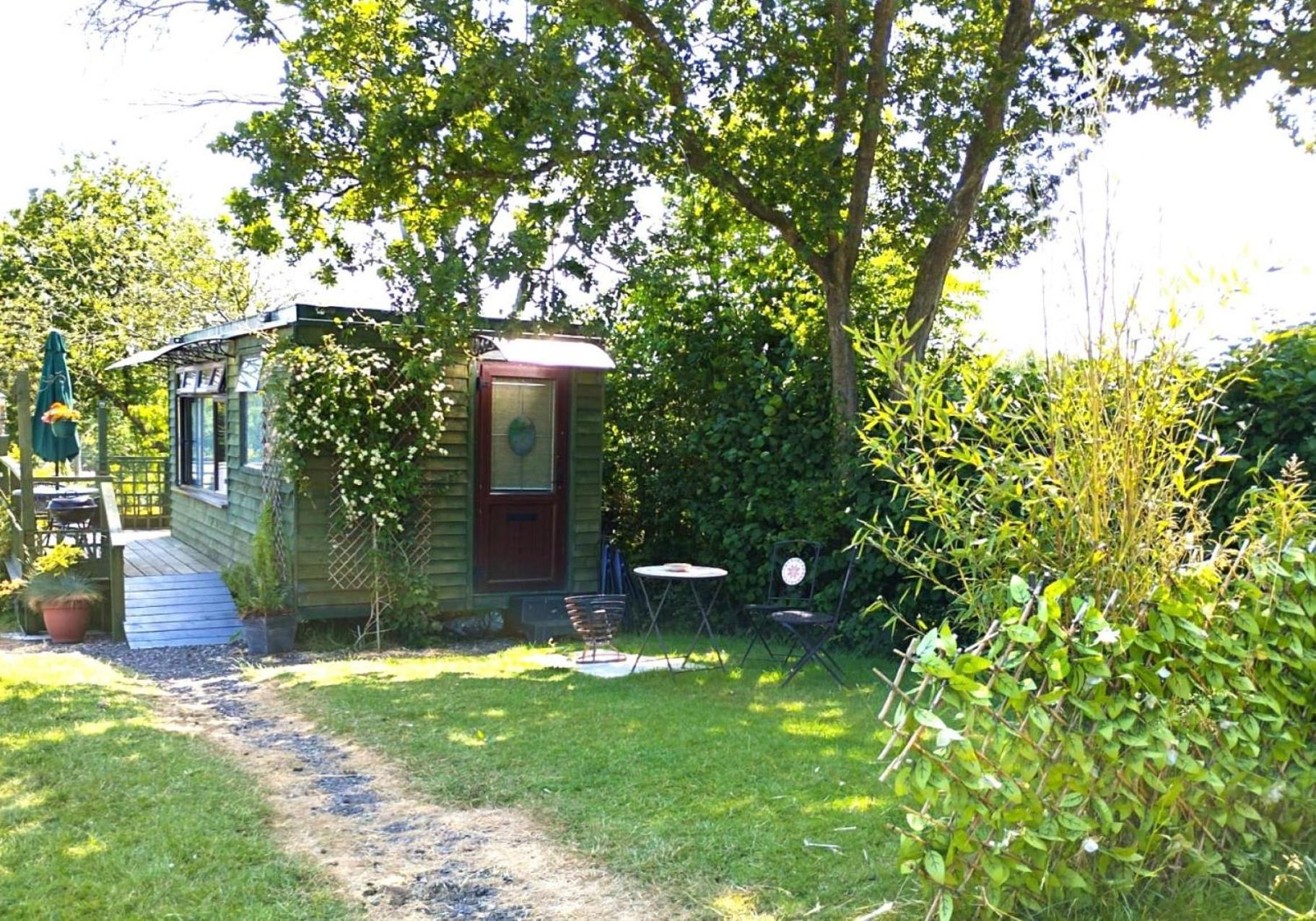 Peaceful Ensuite Lakeside 'tench' * Hadlow Down